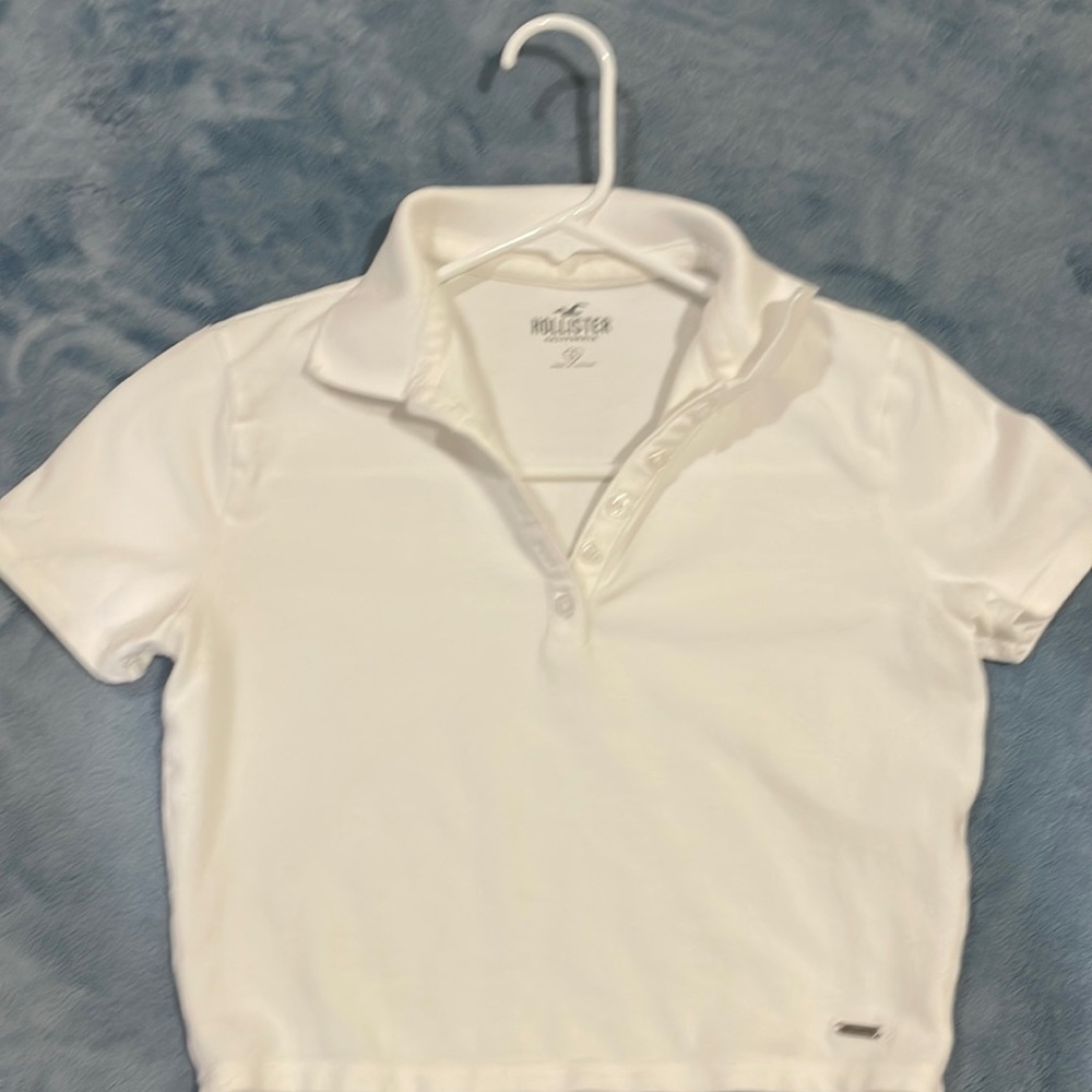 Hollister top